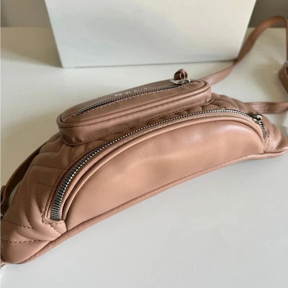 NWT Handbag Oval Design Print Zipper Crossbody Bag TAUPE - Picture 7 of 9